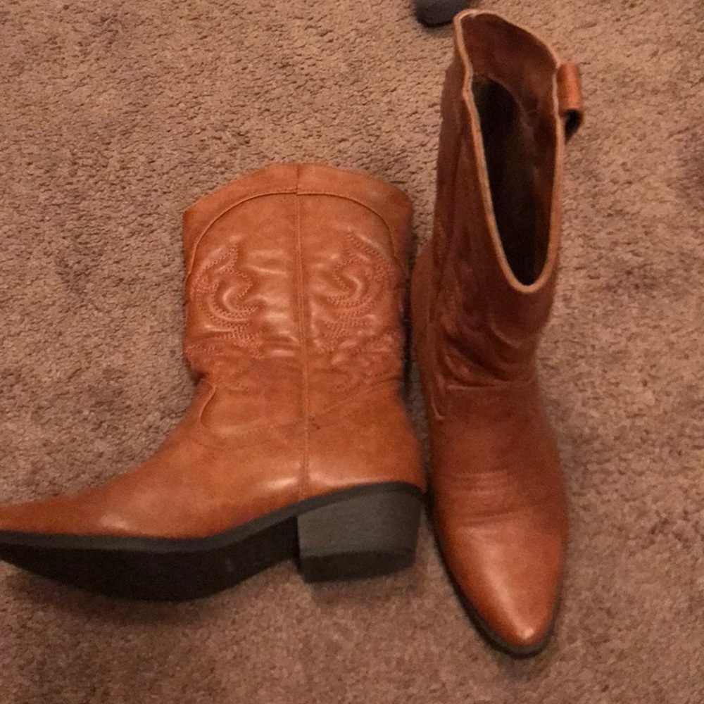 Women’s boots